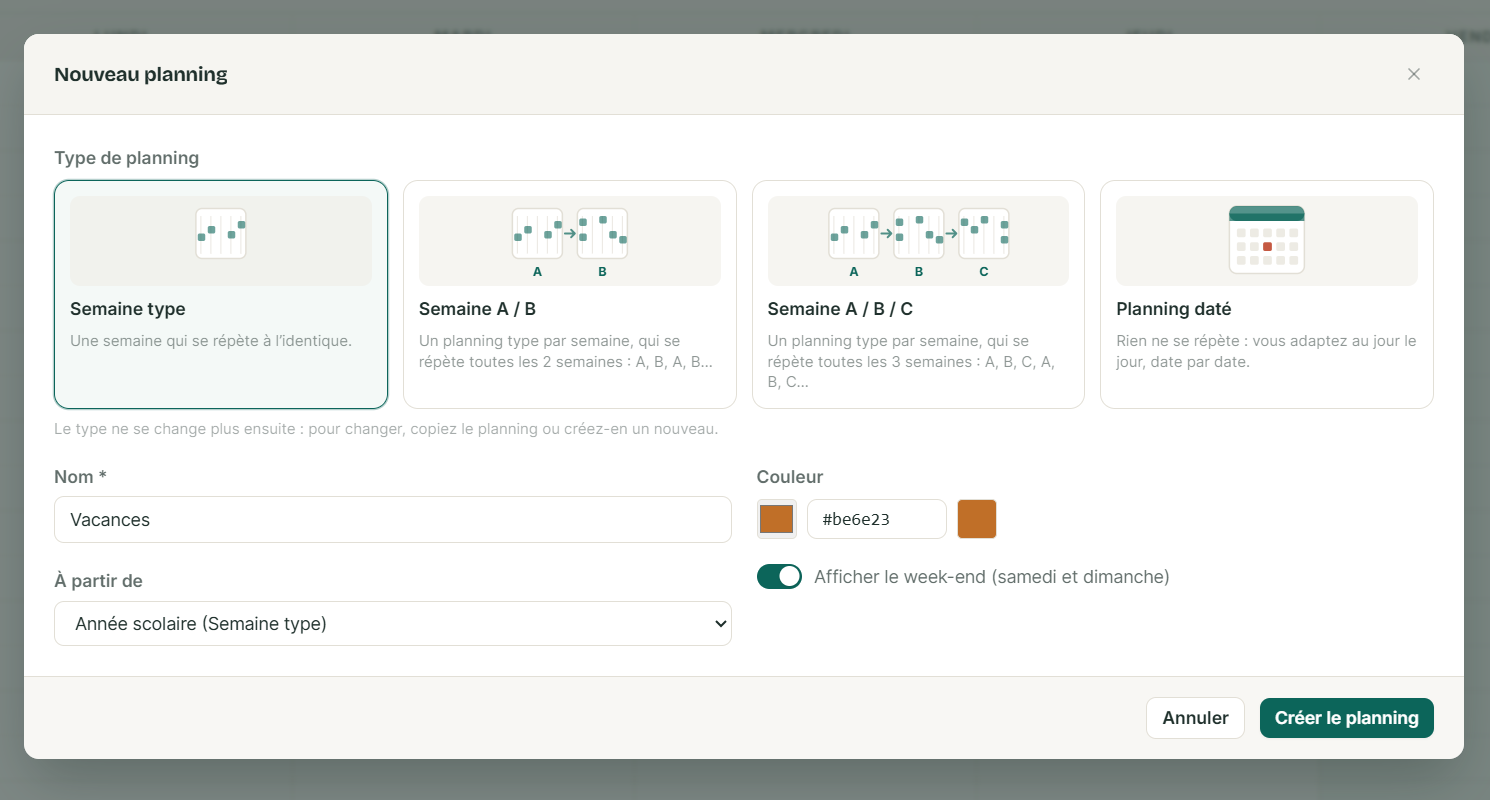 La fenêtre « Nouveau planning » de SuiviLogo : quatre types illustrés — semaine type, semaine A / B, semaine A / B / C et planning daté — avec le nom, la couleur et l’affichage du week-end.